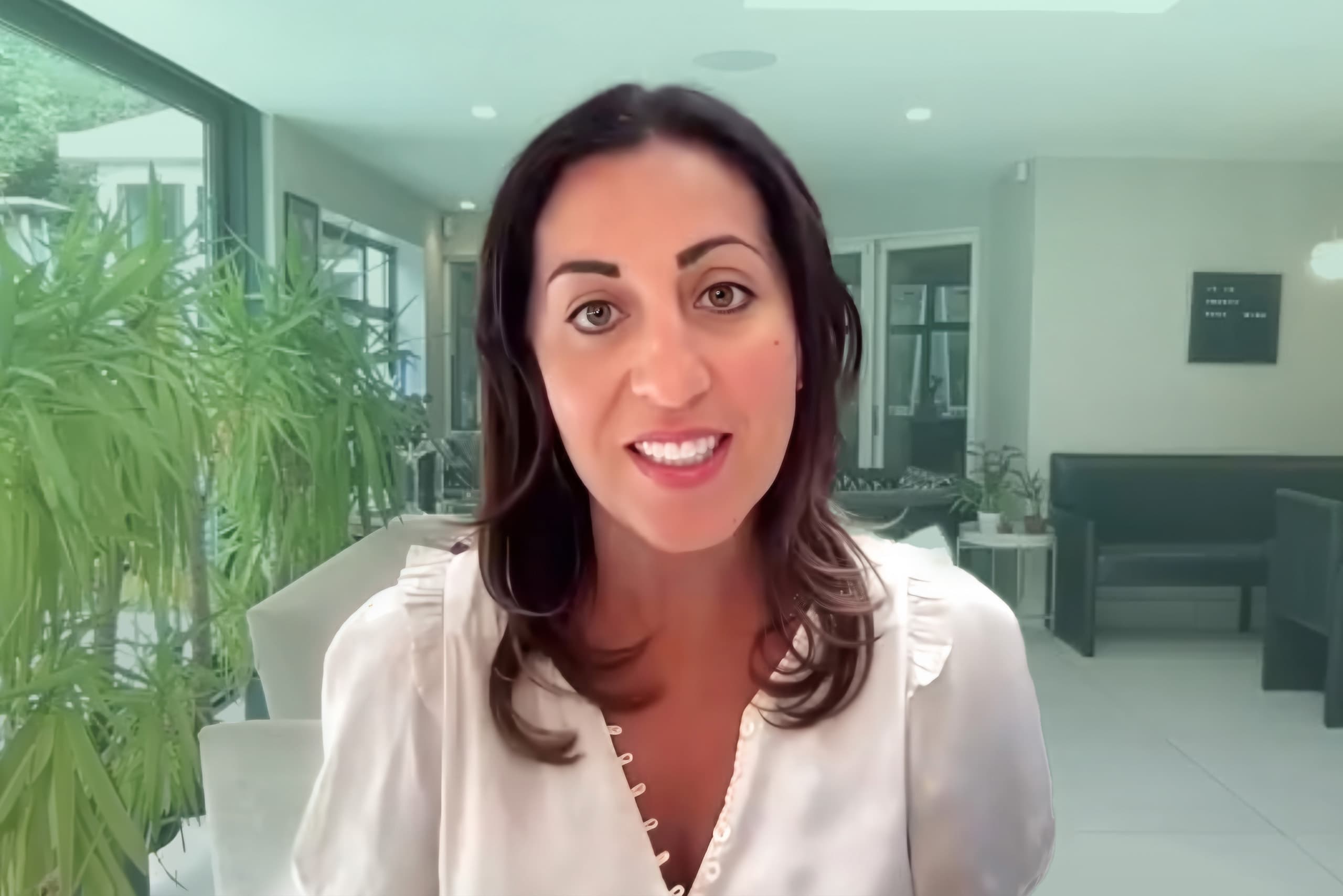 Dr Gita Auplish
